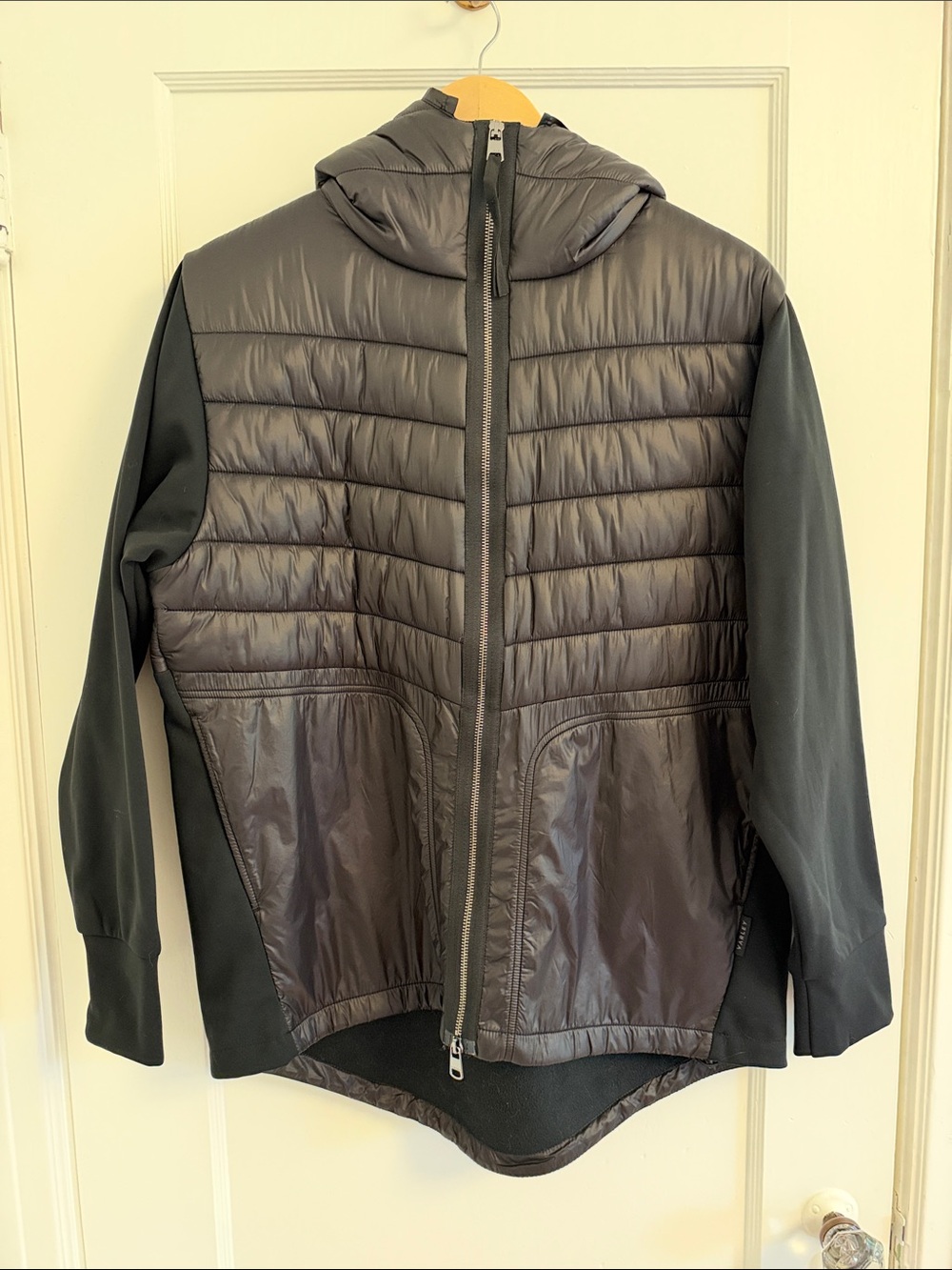 Women’s Varley Black Hooded Quilted Jacket